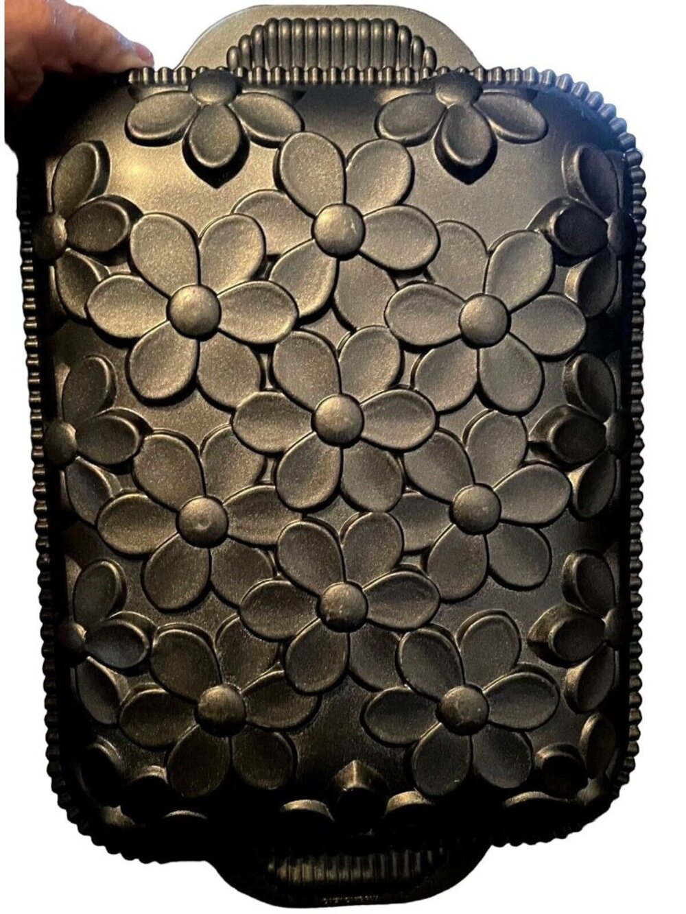 Nordic Ware Cake Pan Spring Daisy 10 Cups